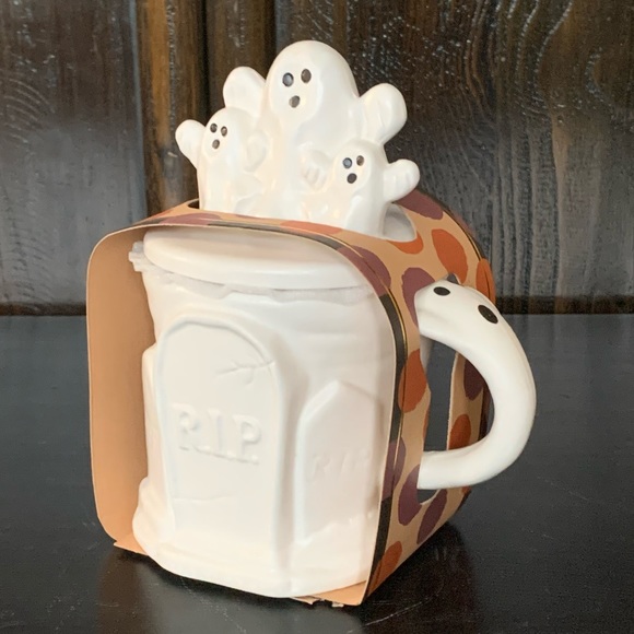 Spooky Season Ghosts on Tombstone 16oz Topper Mug - Picture 4 of 8